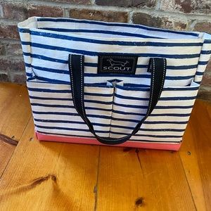 Scout 2 pocket day tote with zipper